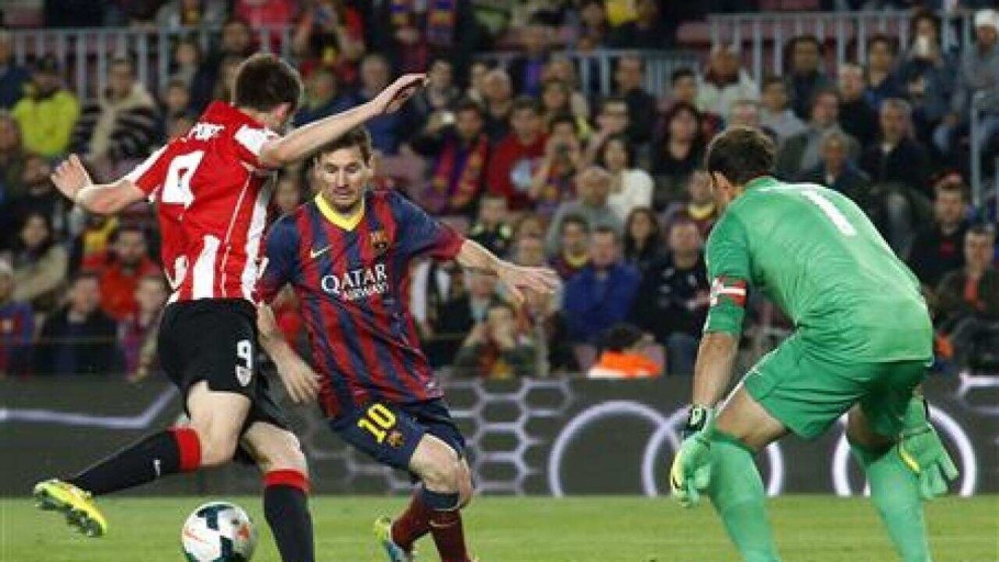 messi free kick argentina 0076