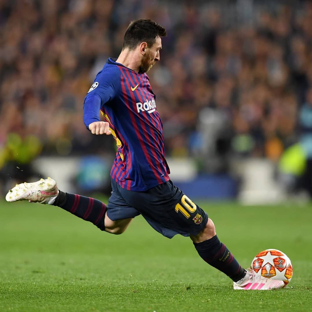 messi free kick images
