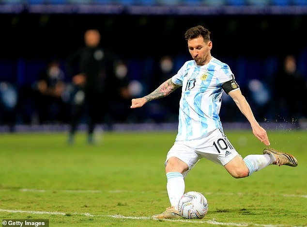messi free kick wallpaper