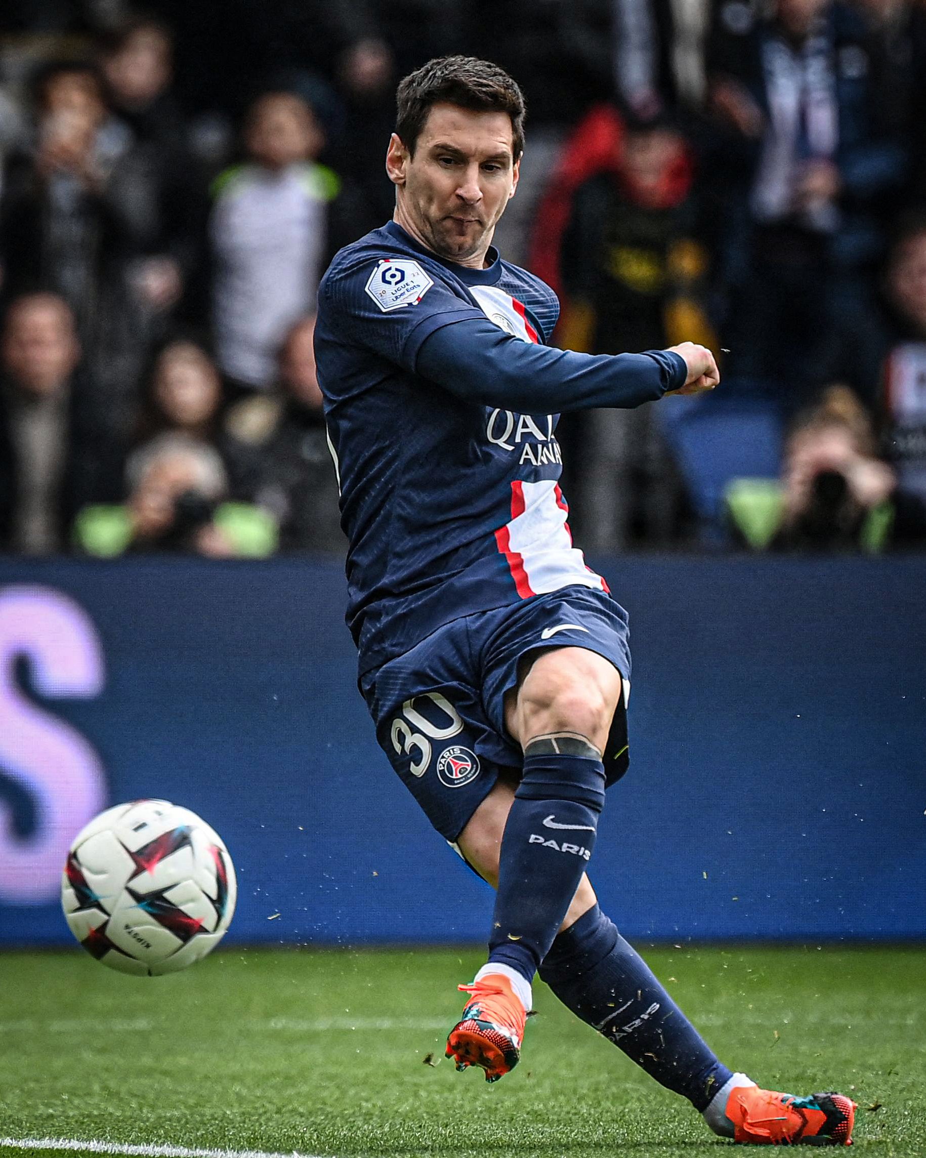 messi free kick wallpaper 0018