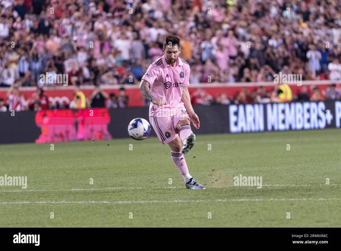 messi free kick wallpaper 0027