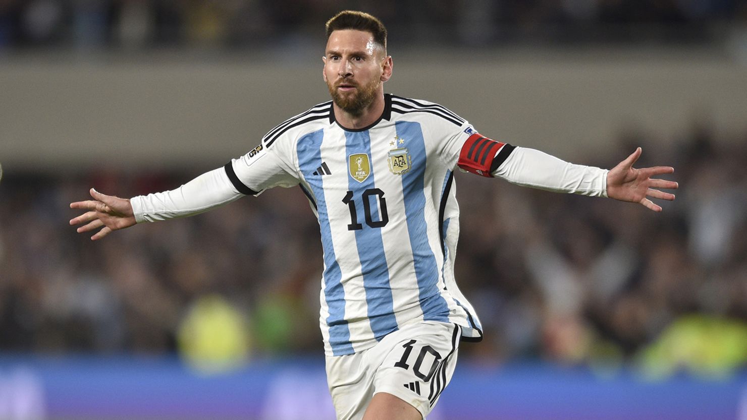 messi free kick wallpaper 0029