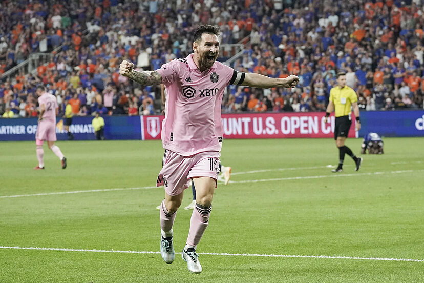 messi full picture 0017