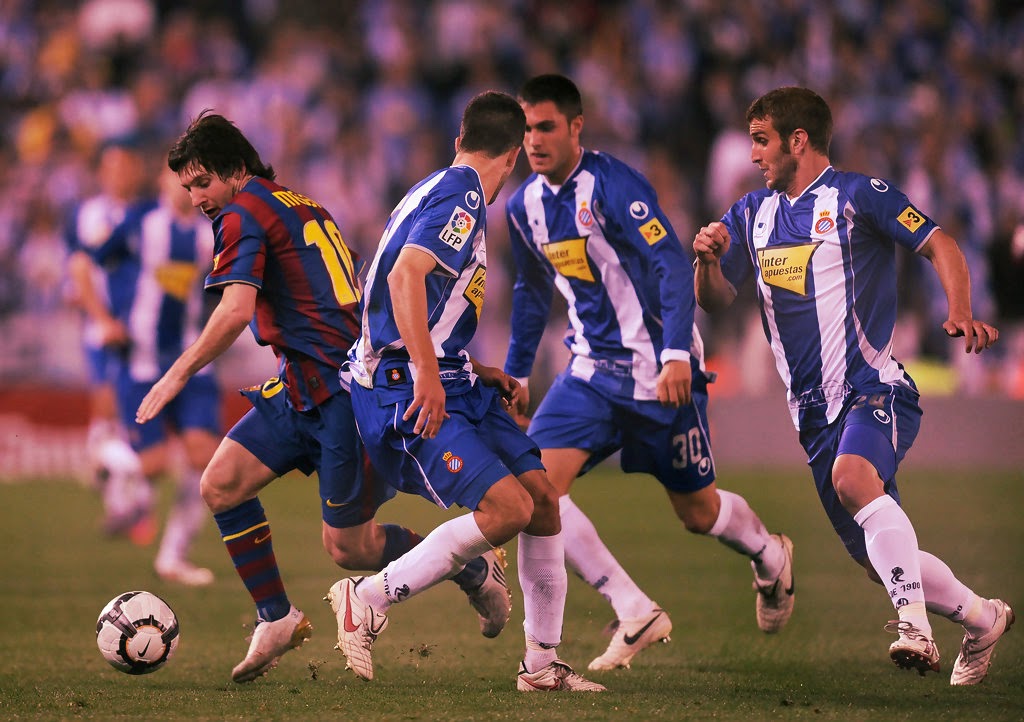 messi gif free-kick 0037