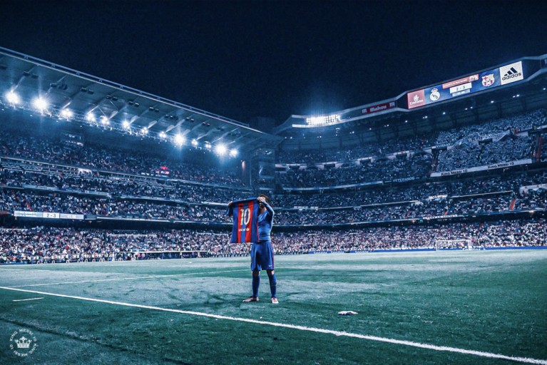 messi iconic pictures