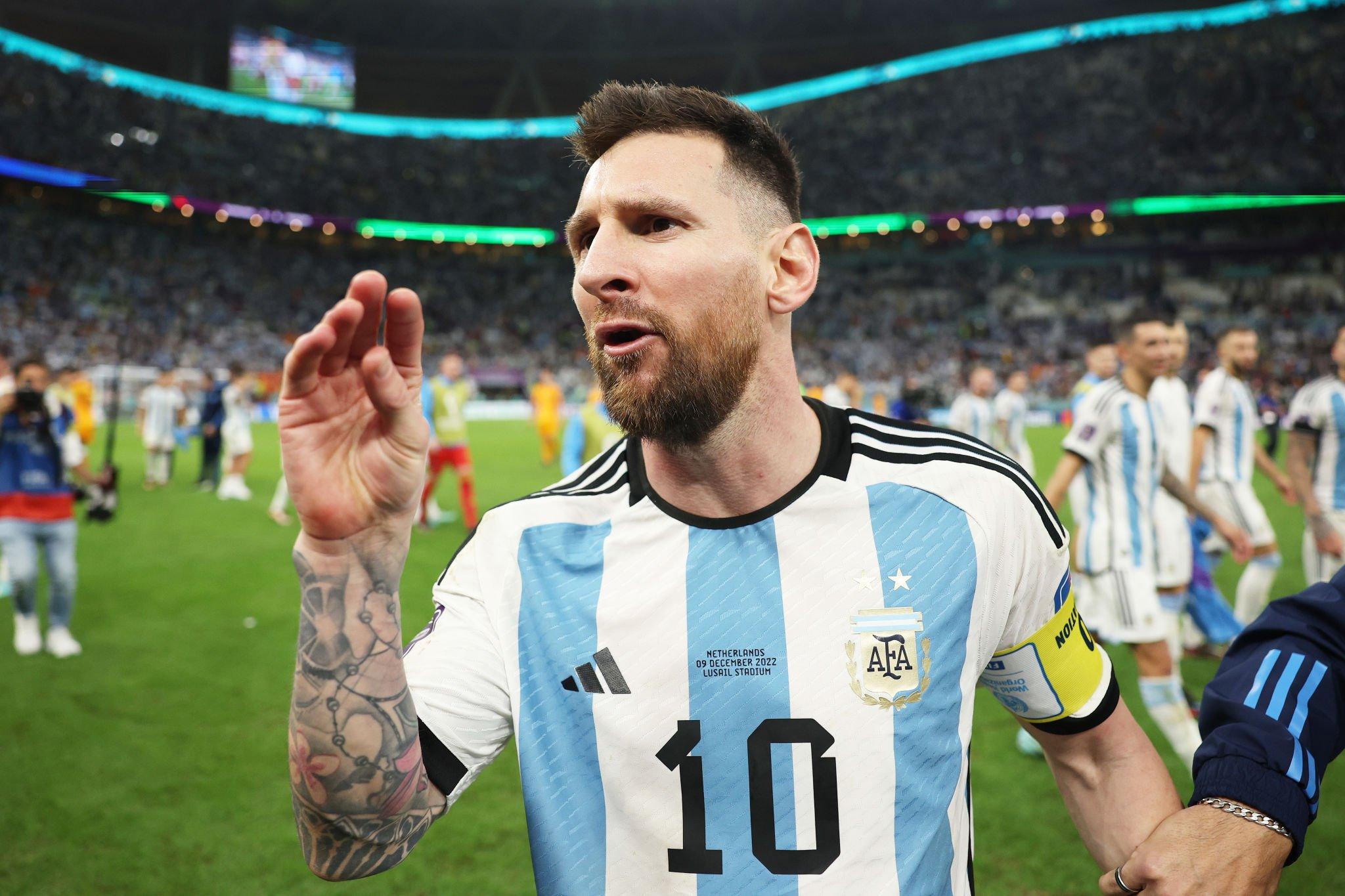 Messi iconic plays Netherlands