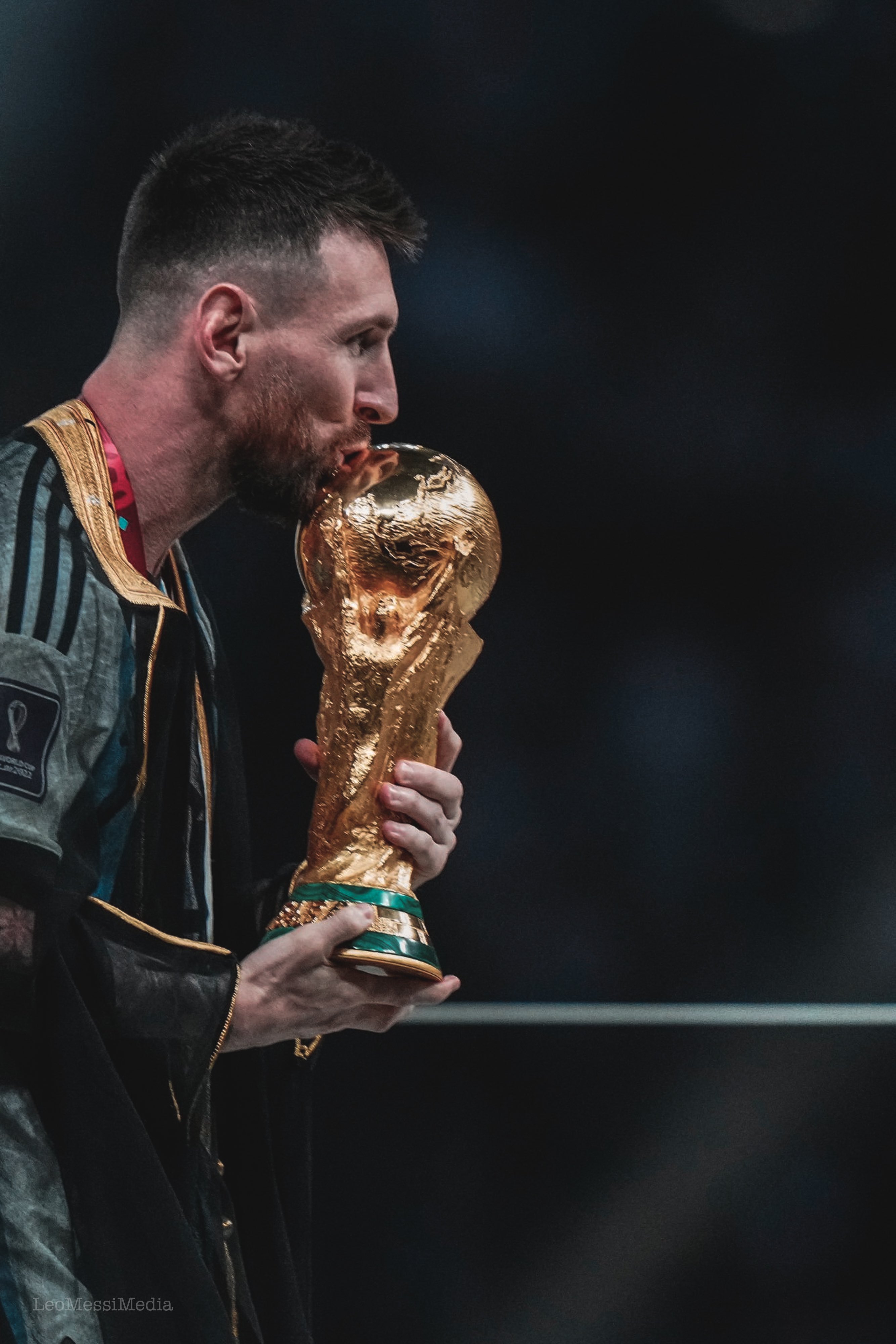 messi kiss world cup 0024