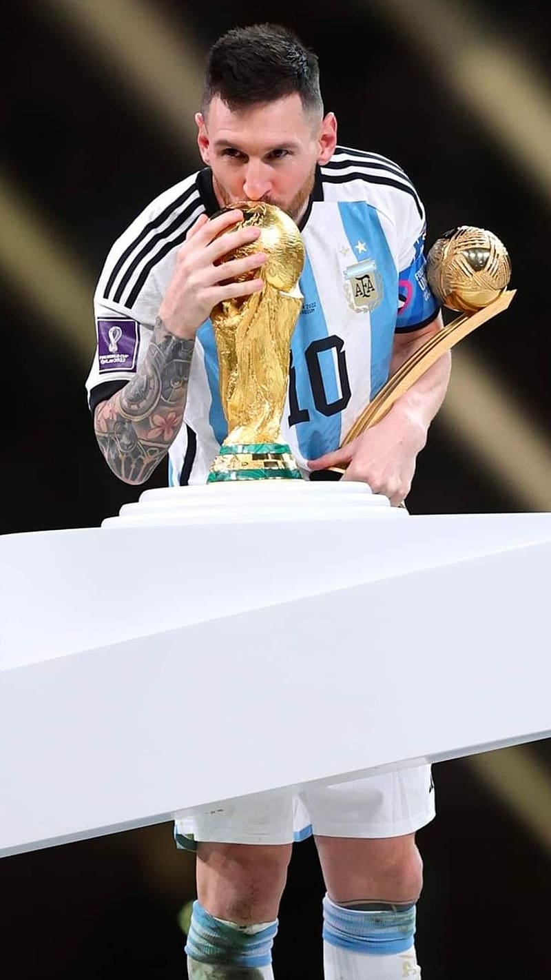 messi kiss world cup 0034