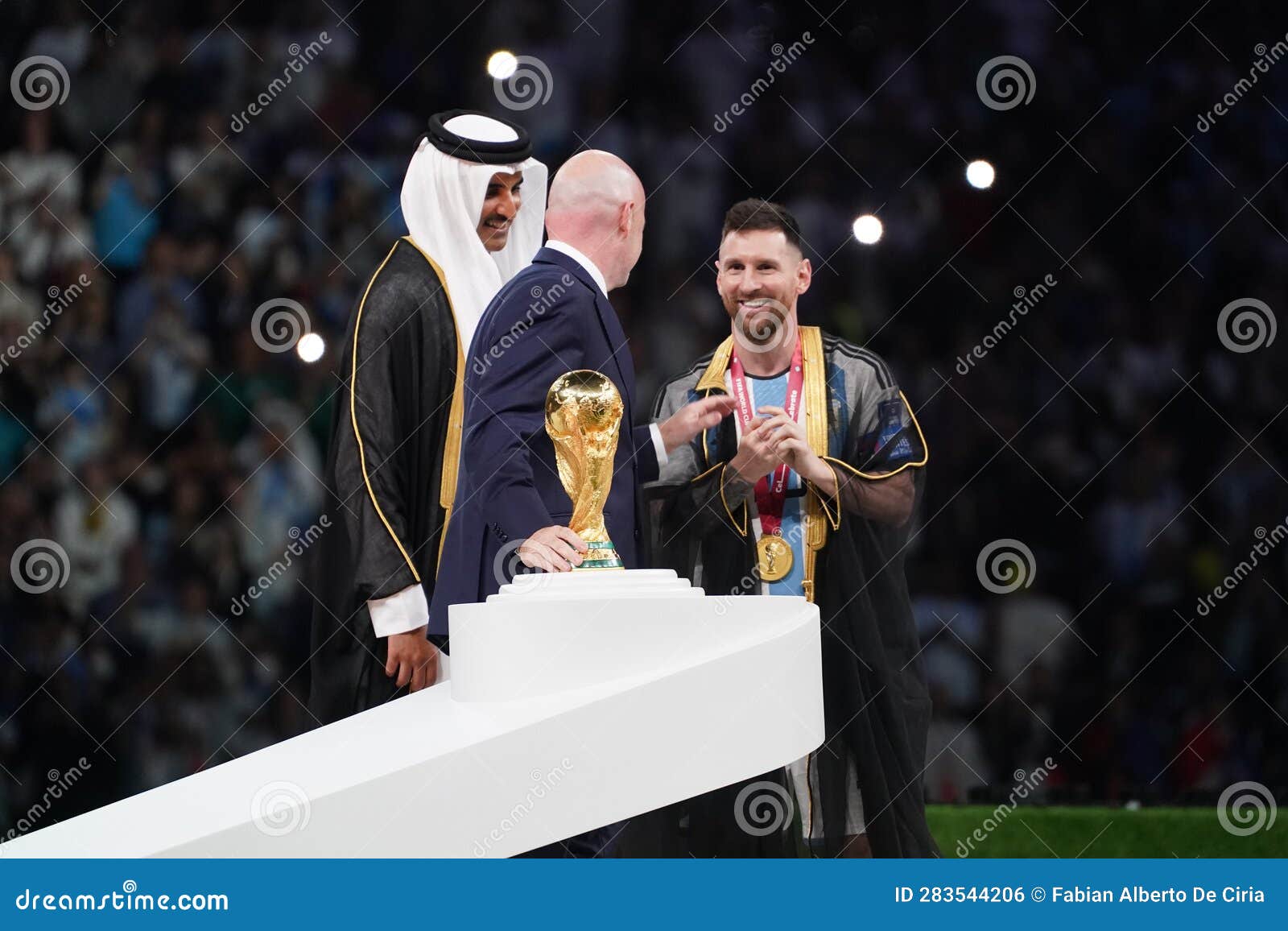 messi kiss world cup 0036