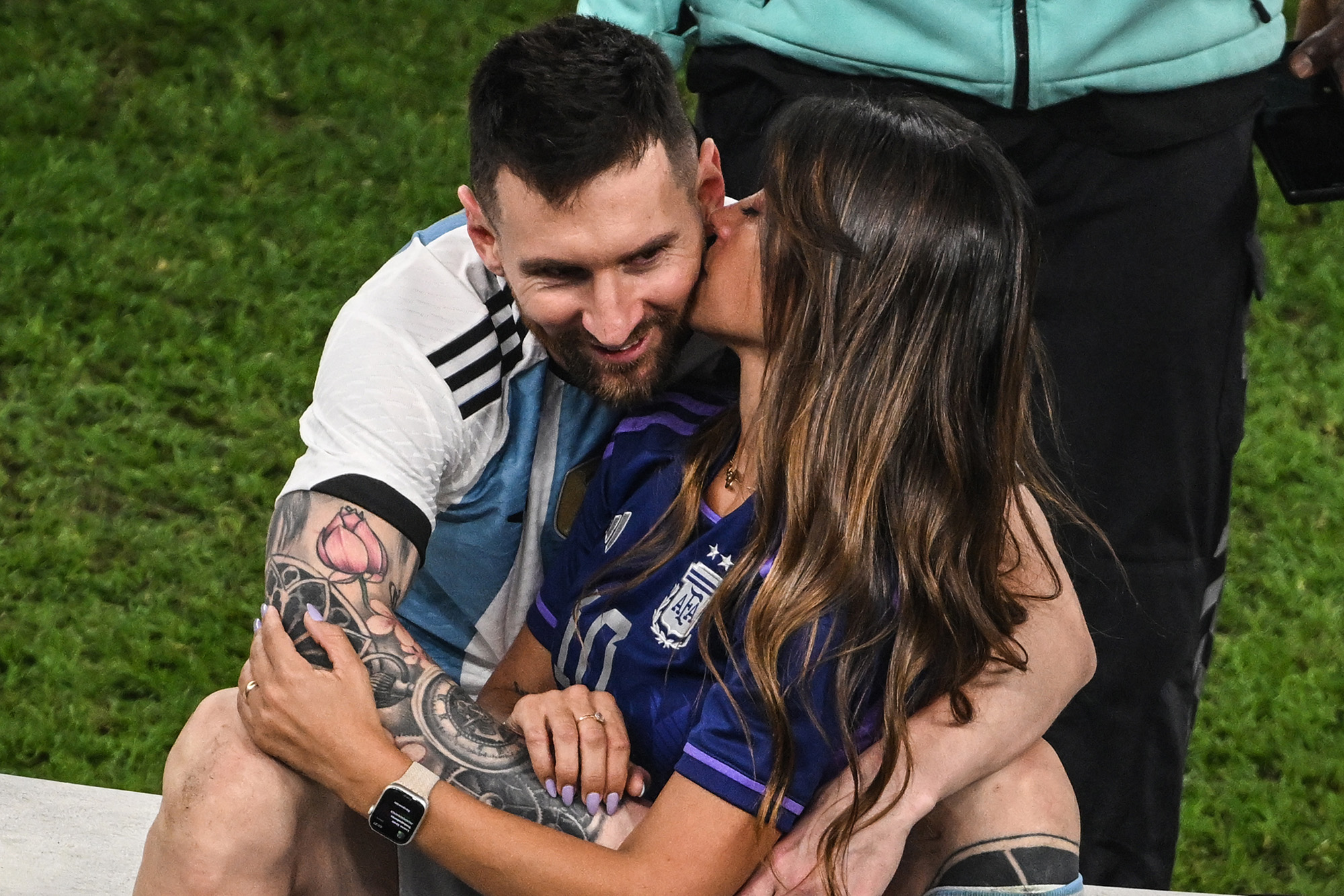 messi kiss world cup 0047