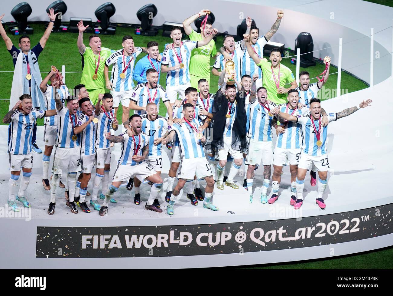 messi lifting the world cup 0038