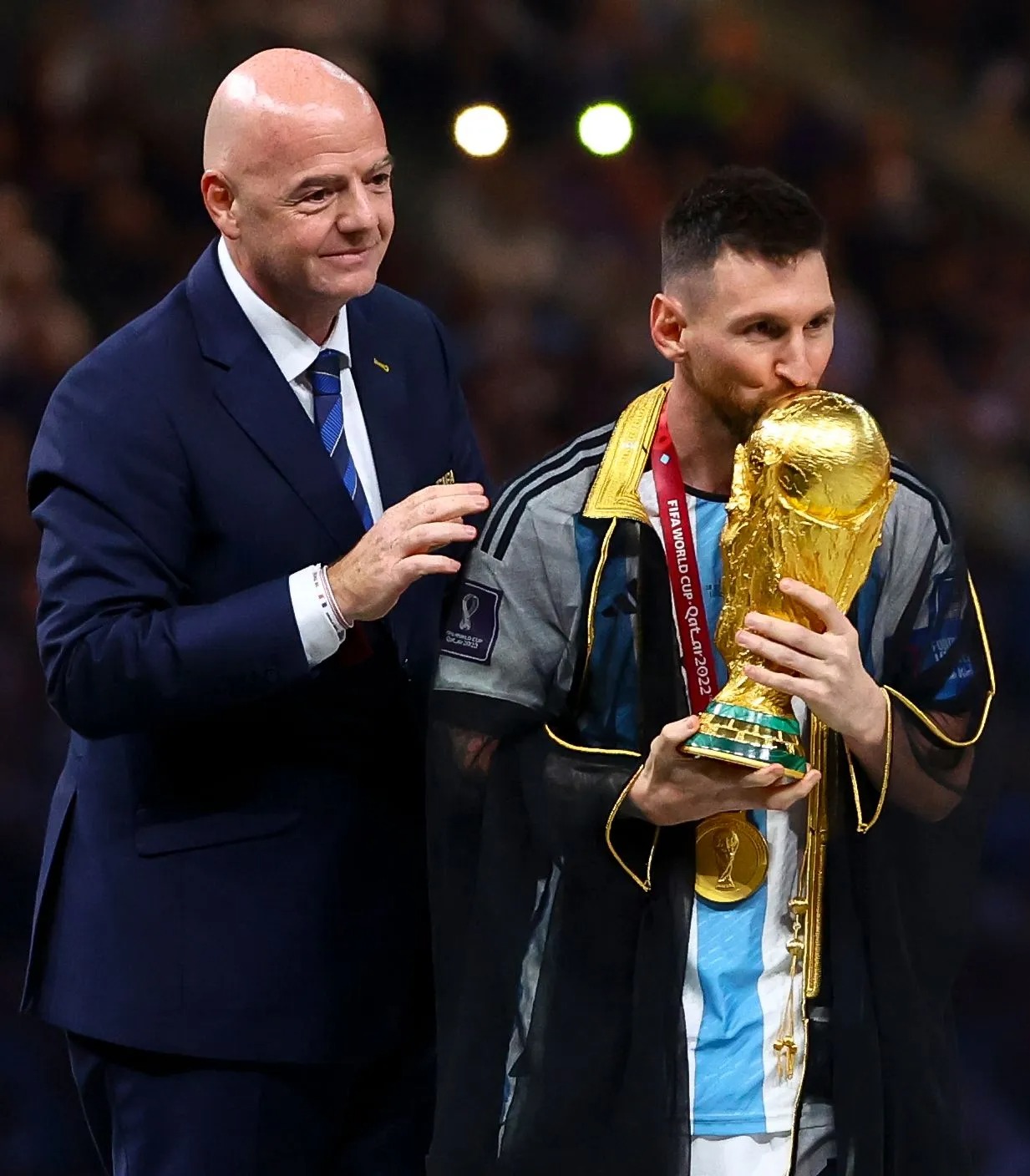 messi lifting the world cup 0049