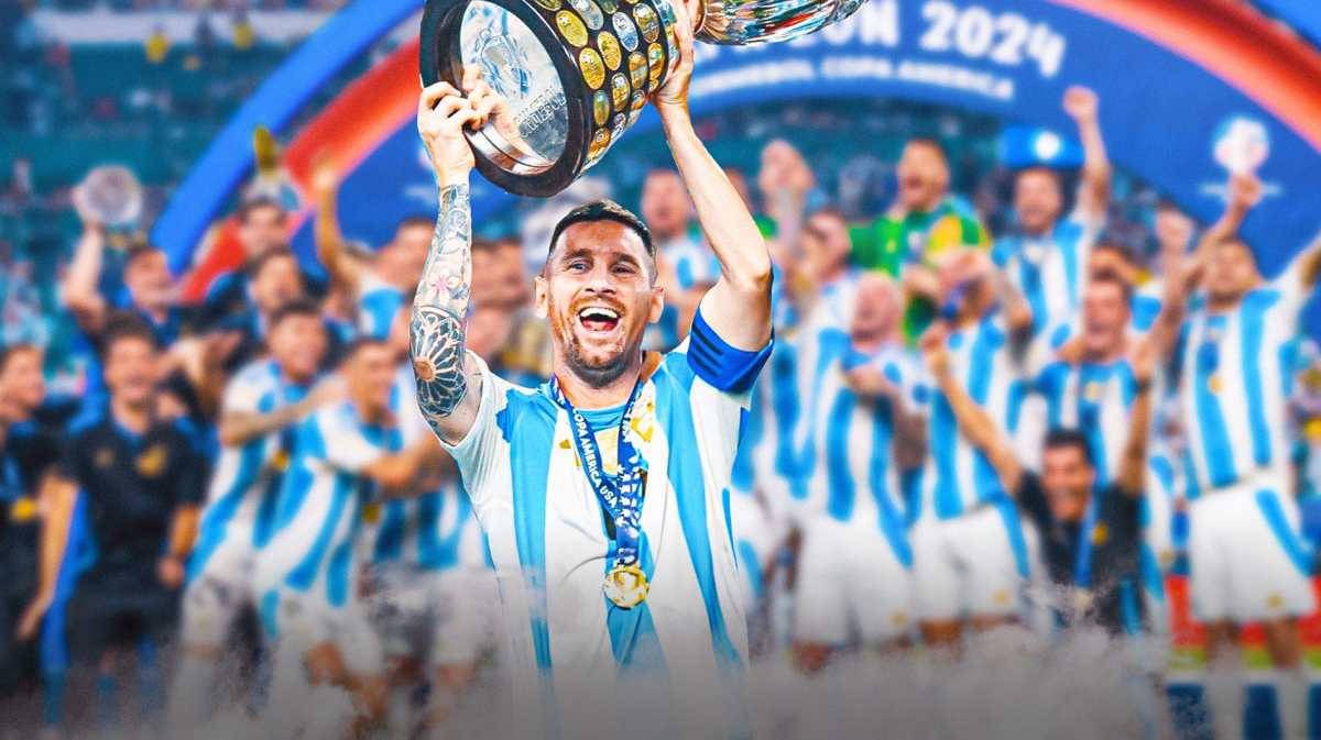 messi lifting trophy 0026