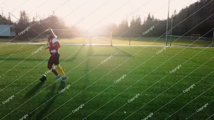 messi running with ball 0080