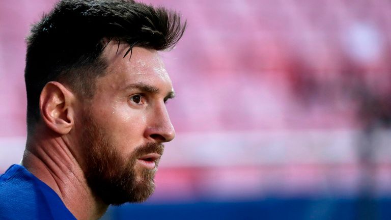 Messi side portrait
