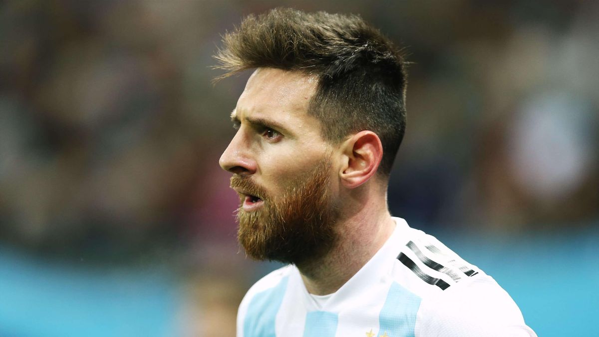 messi side view 0009