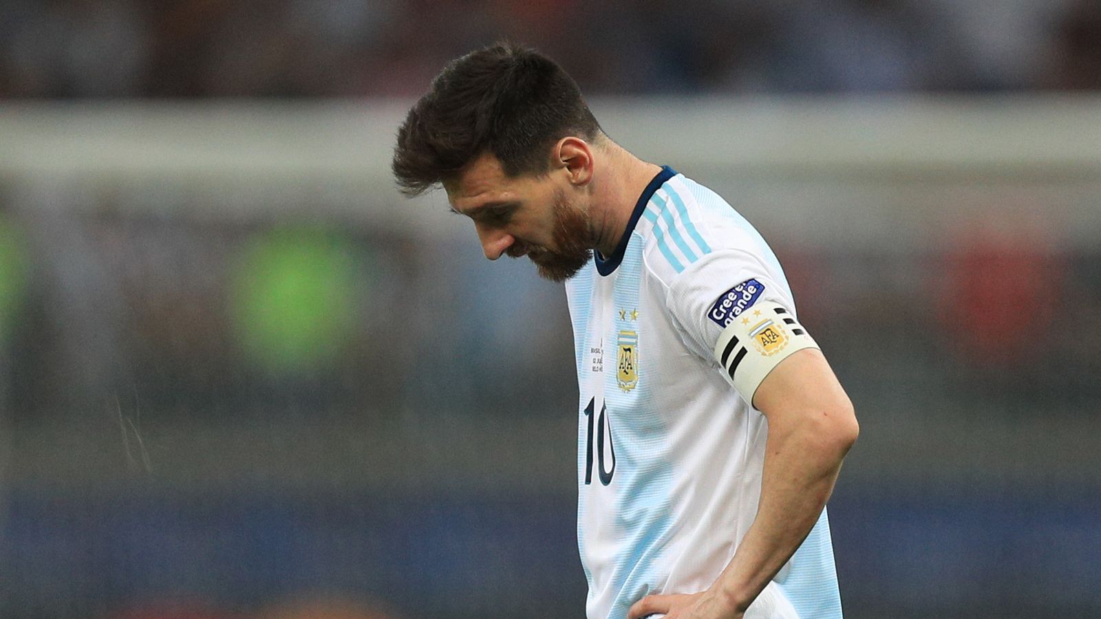 messi side view 0019