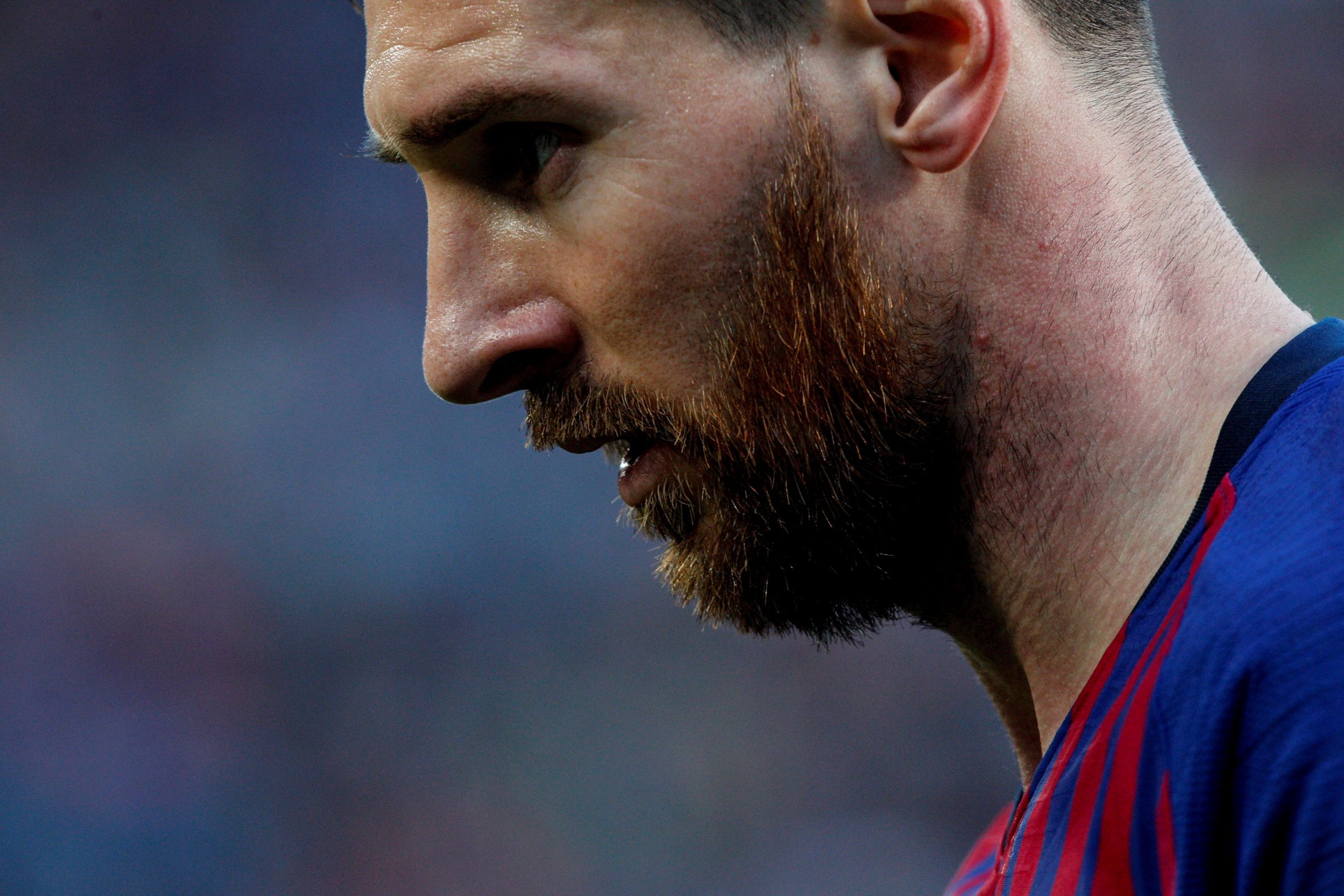 messi side view 0023