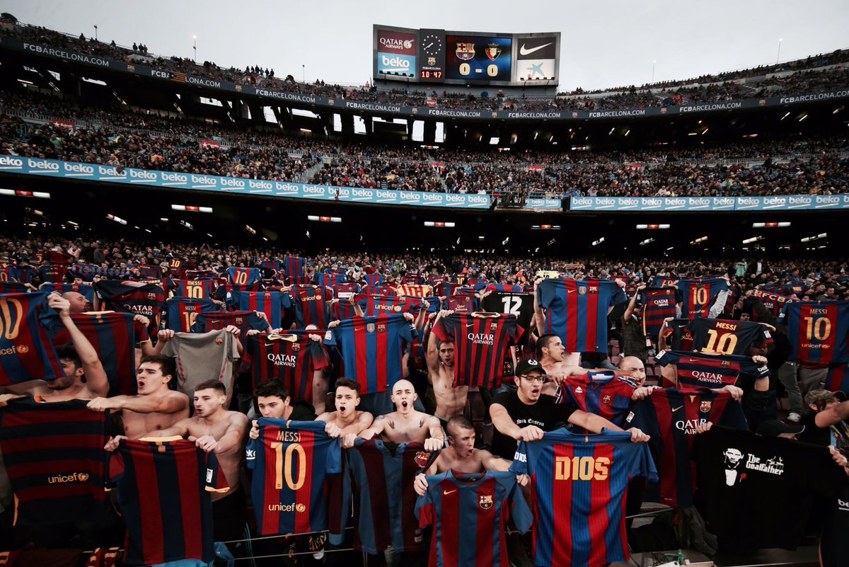 messi taking picture with fan 0064