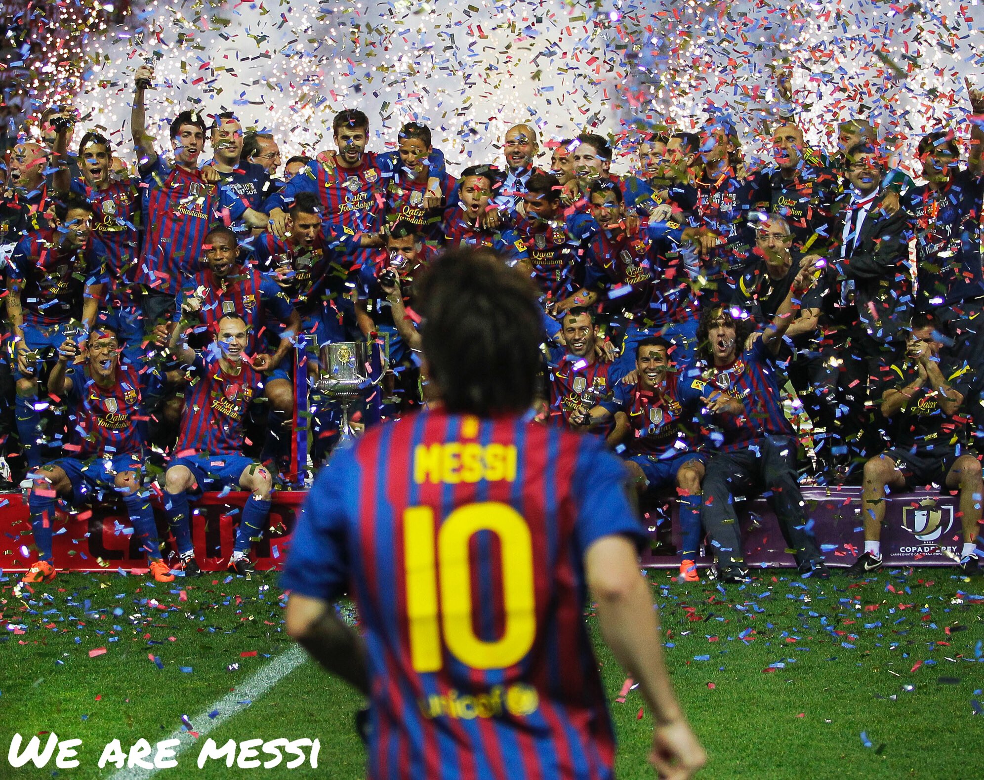 messi taking picture with fan 0069