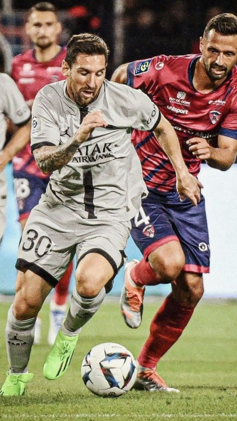 messi vs arsenal 0047