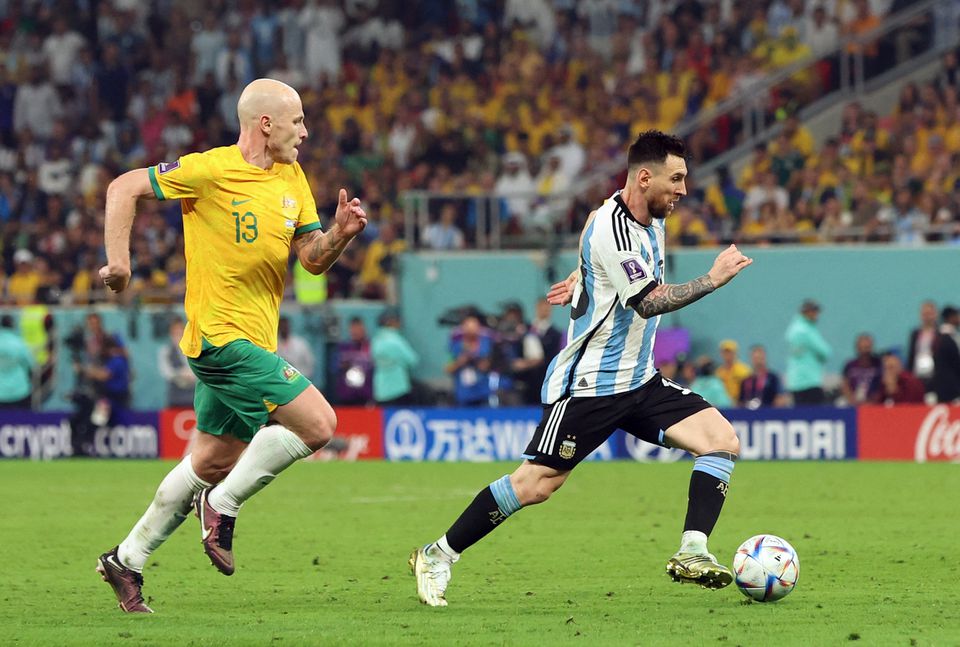 messi vs australia 0011