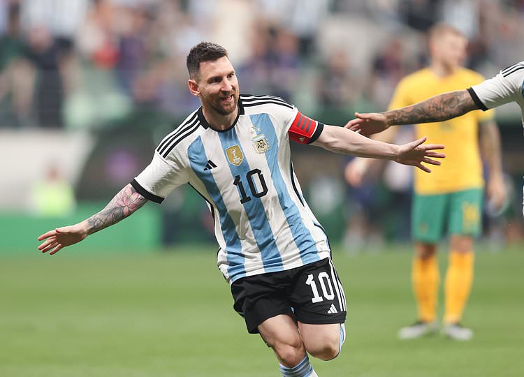 messi vs australia 0020