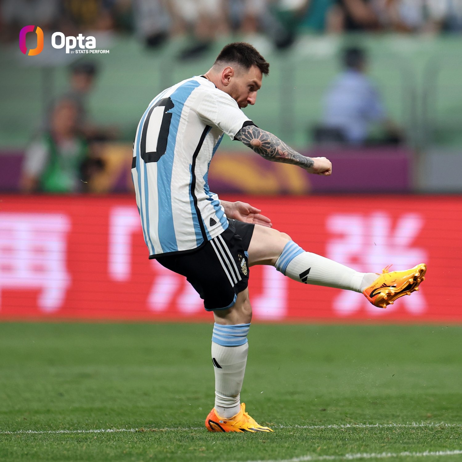 messi vs australia 0031
