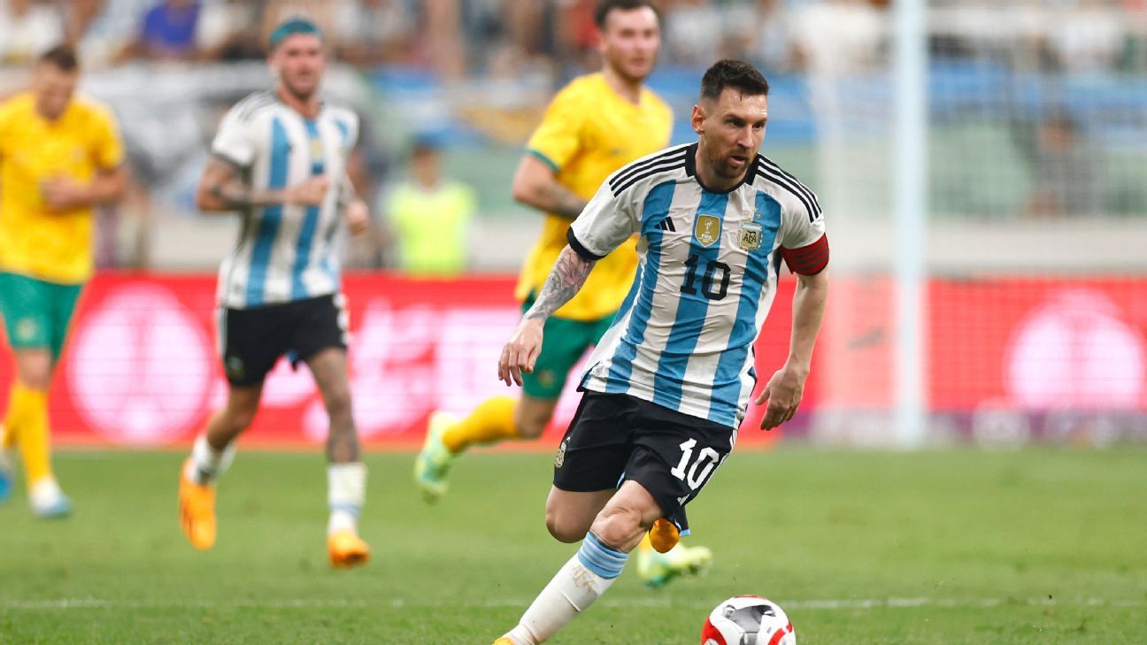 messi vs australia 0039