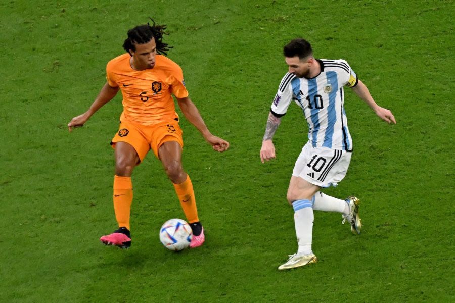 messi vs netherlands pic 0017