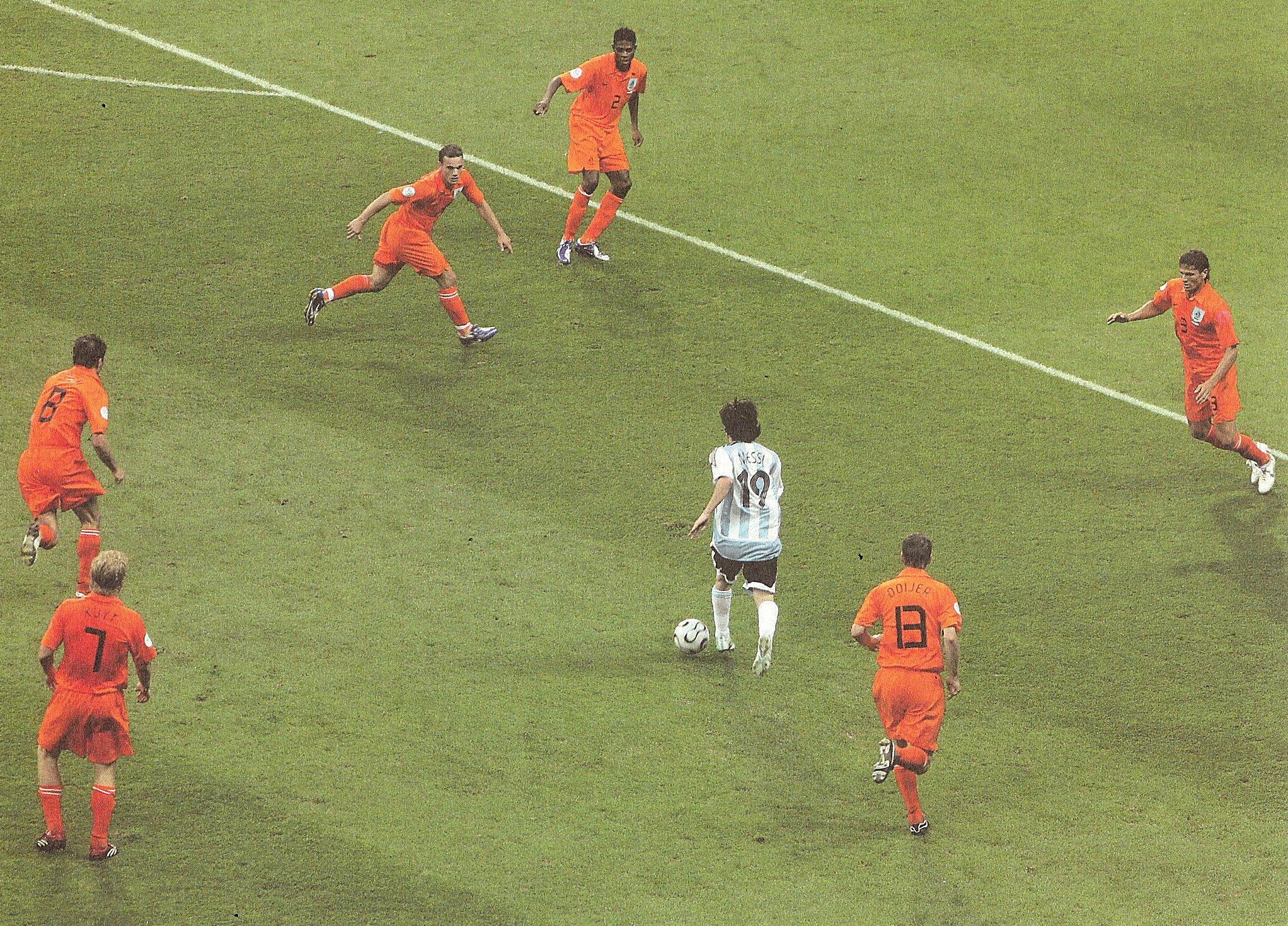 messi vs netherlands pic 0027