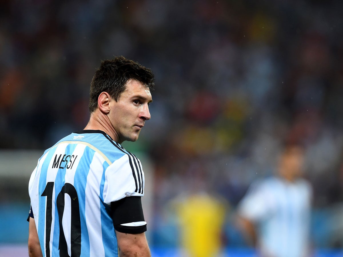 messi vs netherlands pic 0033