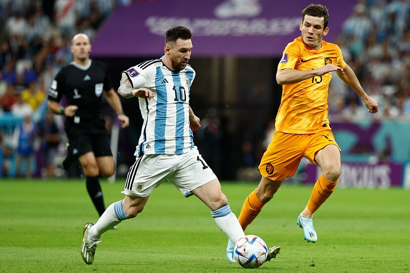 messi vs netherlands pic 0038