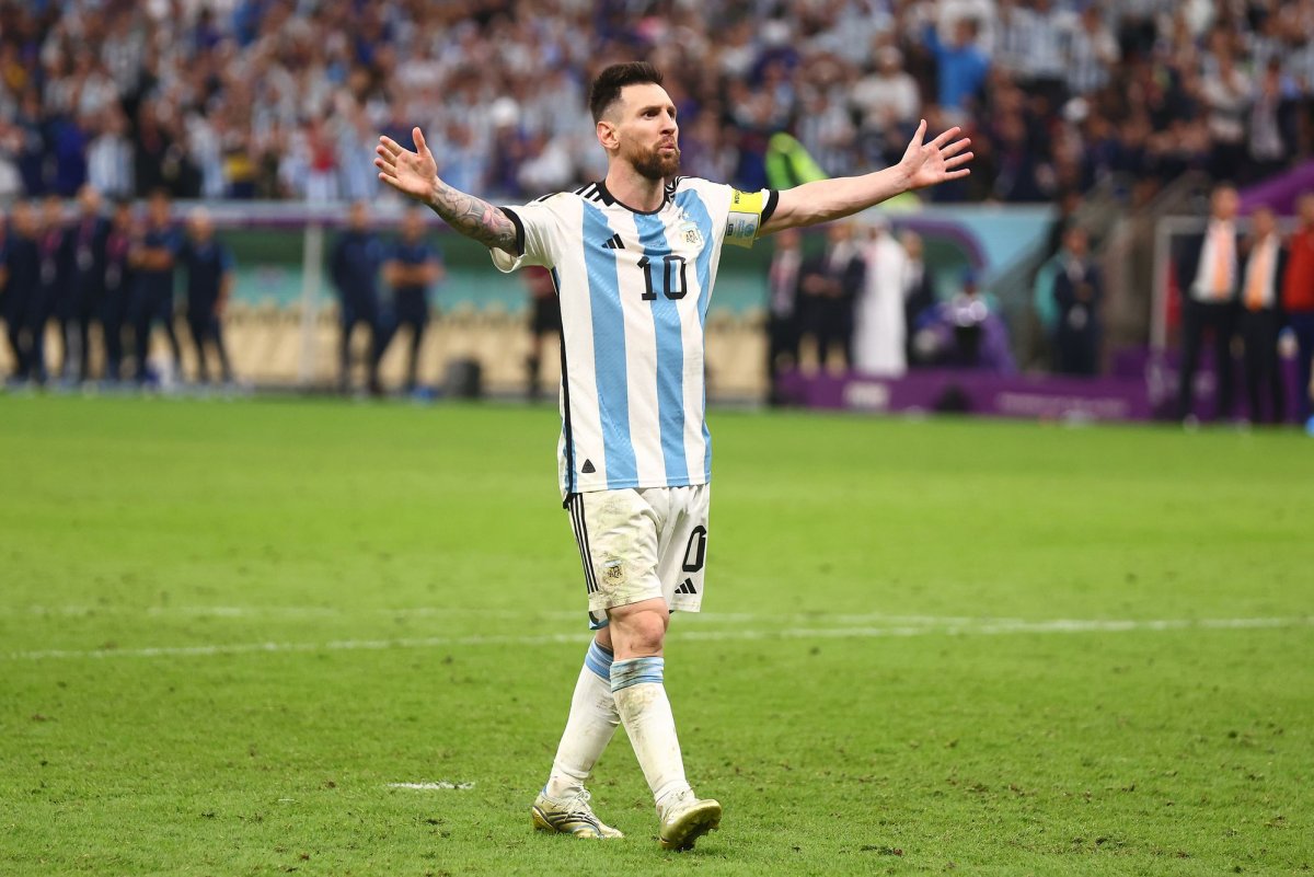 messi vs netherlands pic 0056
