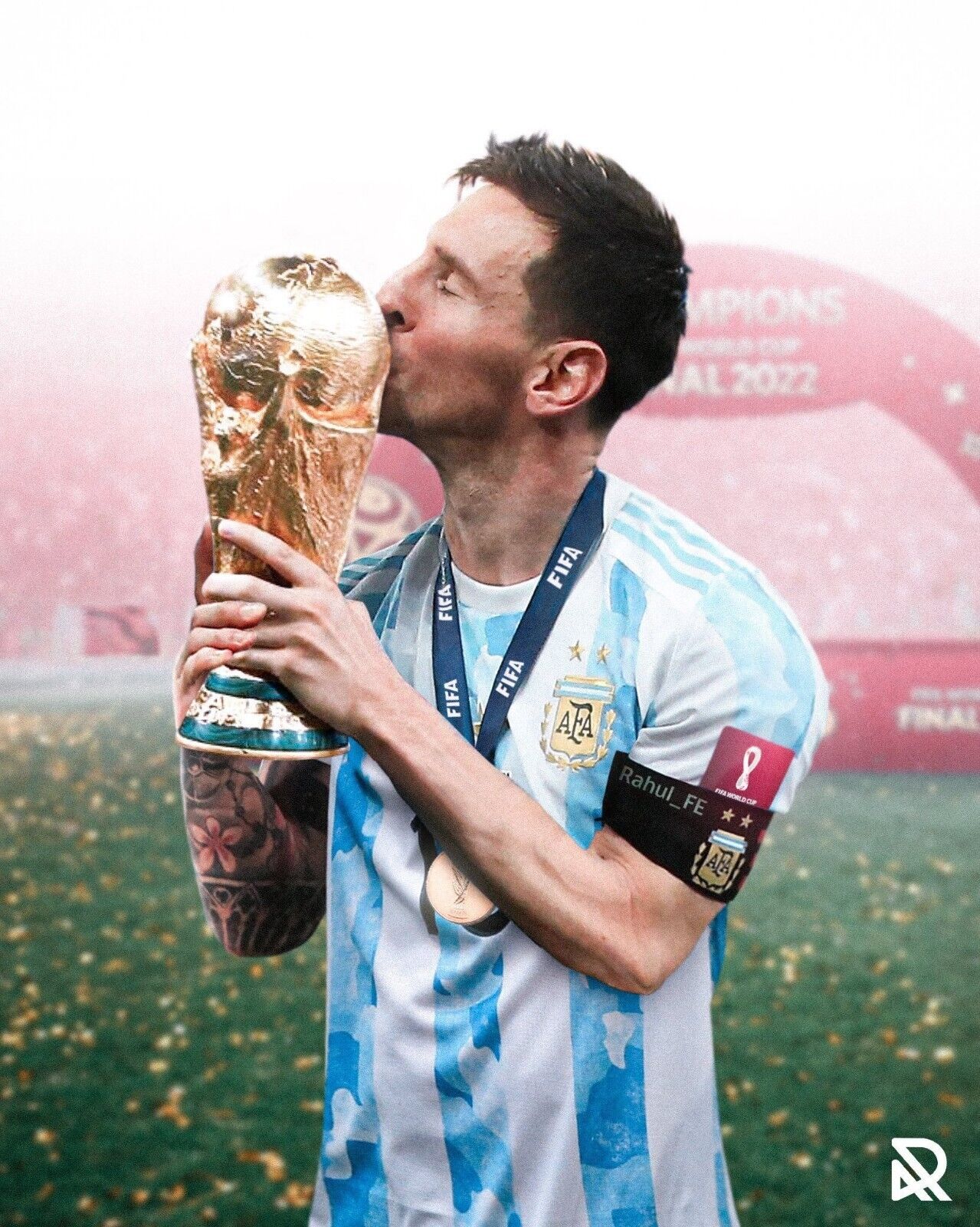 messi world cup kiss