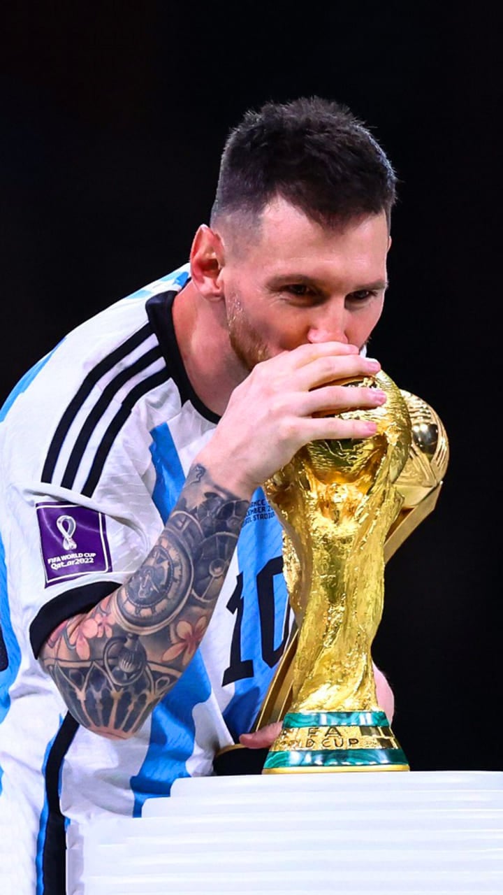 messi world cup trophy wallpaper 0009