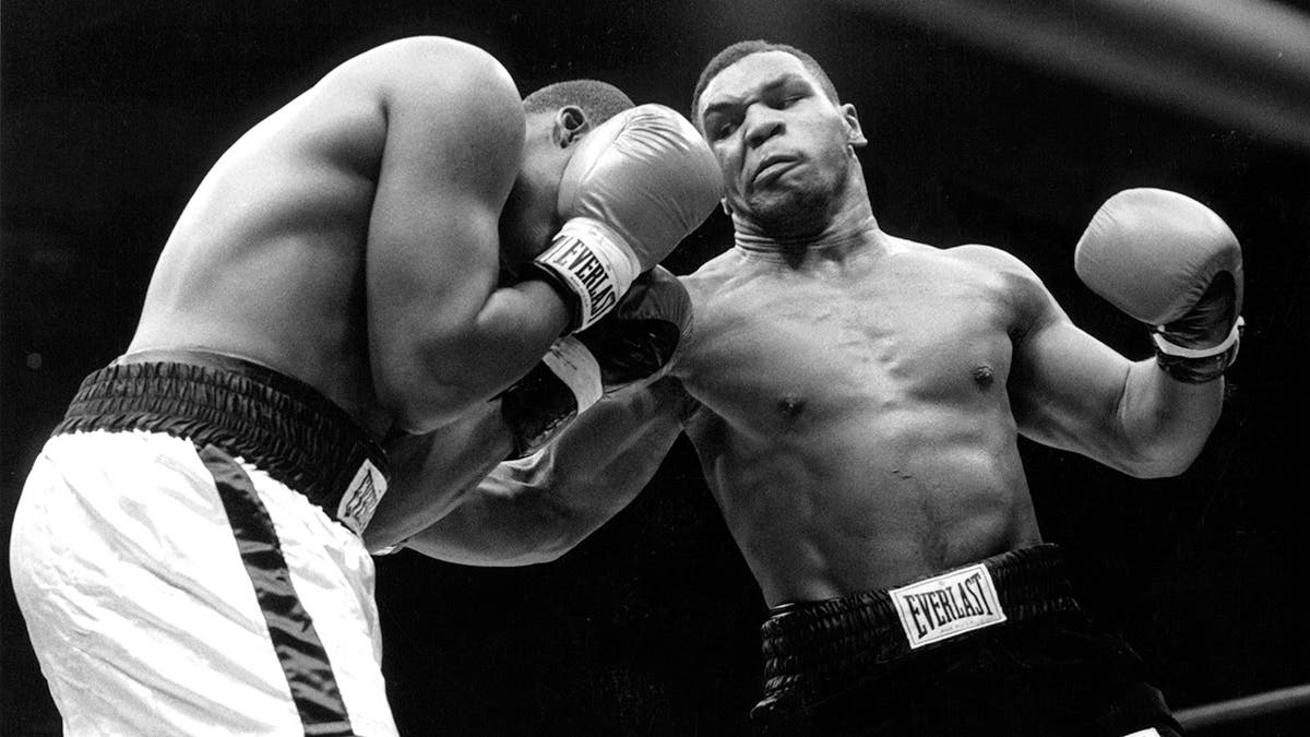 mike tyson black and white photo 0043