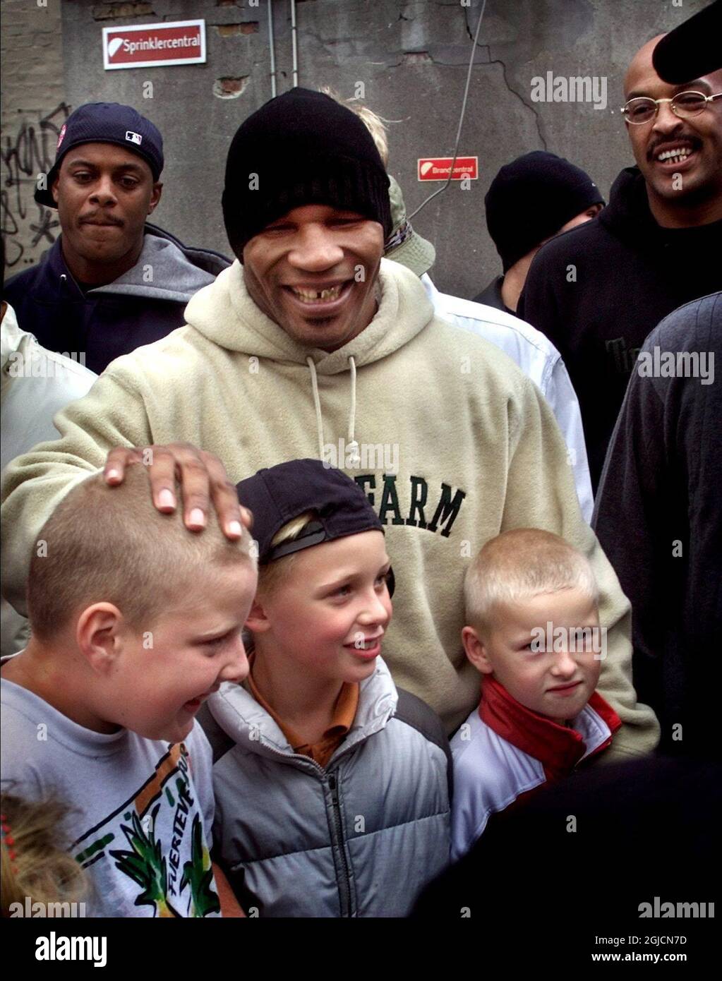 mike tyson bites holyfield ear video 0014