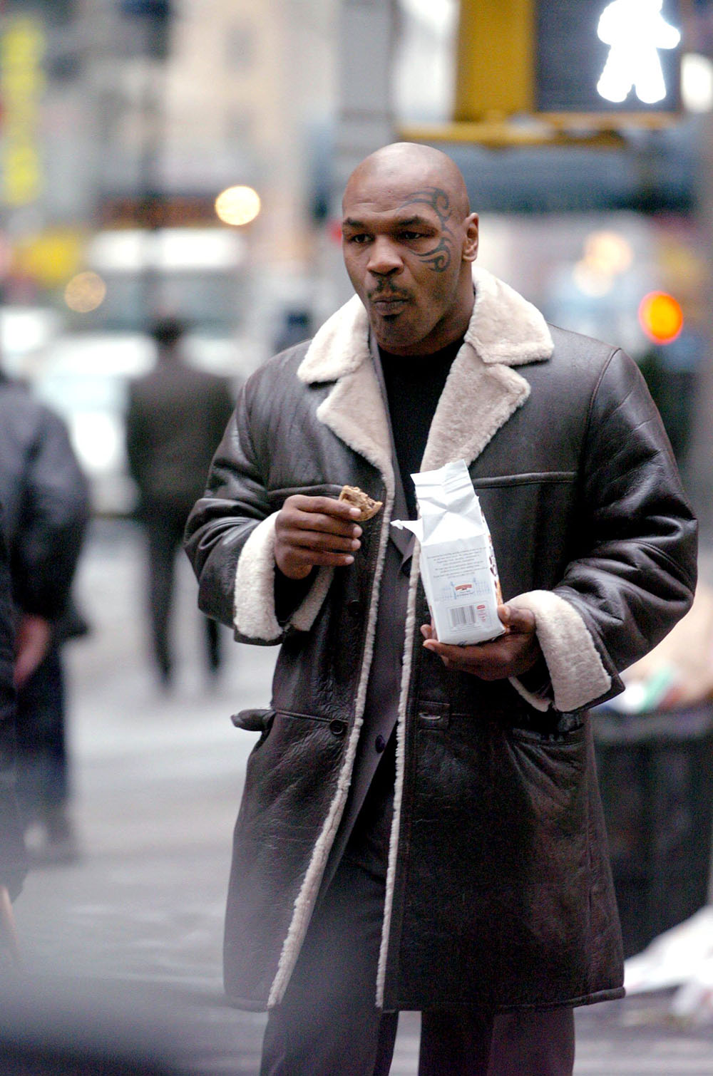mike tyson bites holyfield ear video 0023