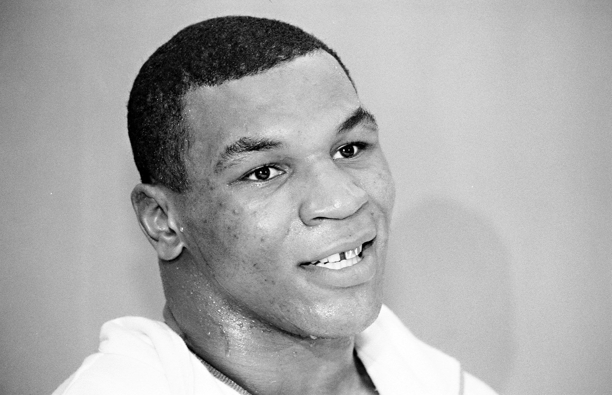 mike tyson bites holyfield ear video 0035