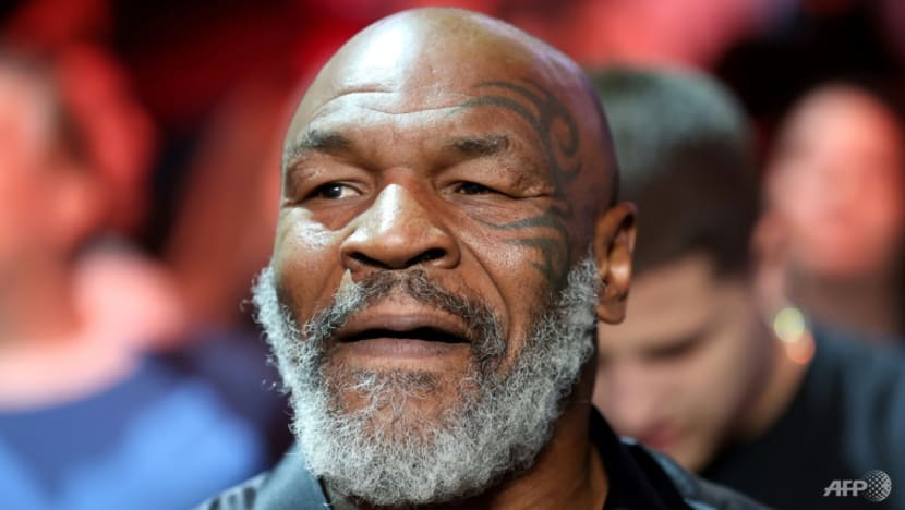 mike tyson bites holyfield ear video 0047