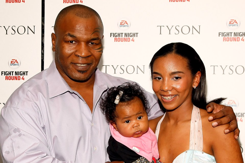 mike tyson bites holyfield ear video 0010