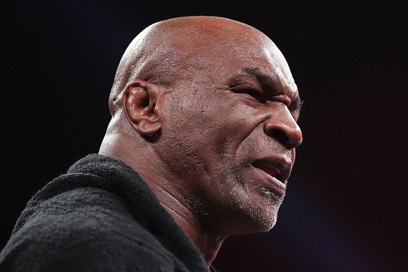 mike tyson bites holyfield ear video 0043