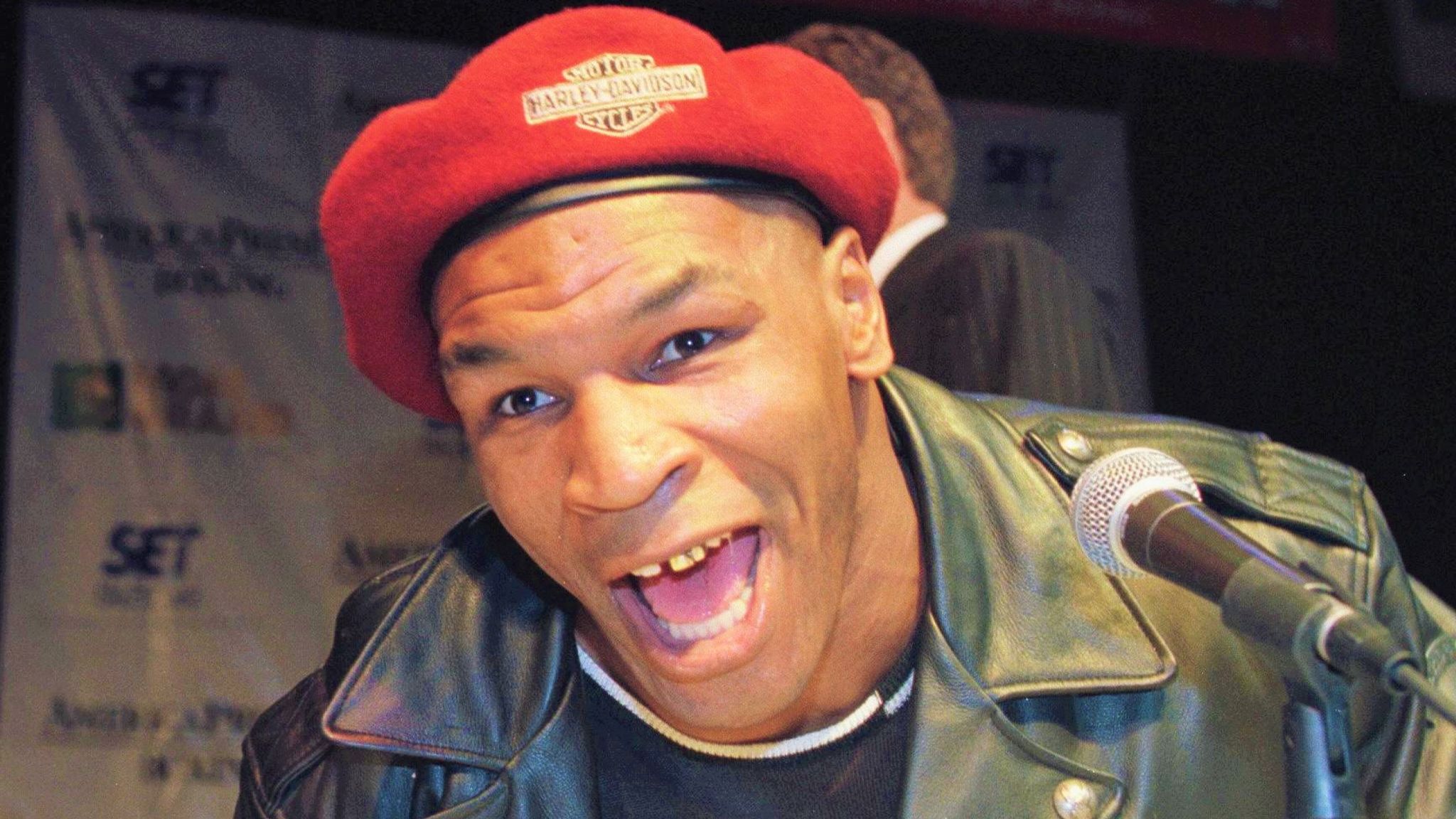 mike tyson bites holyfield ear video 0013