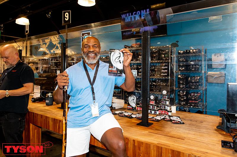 mike tyson bites holyfield ear video 0016