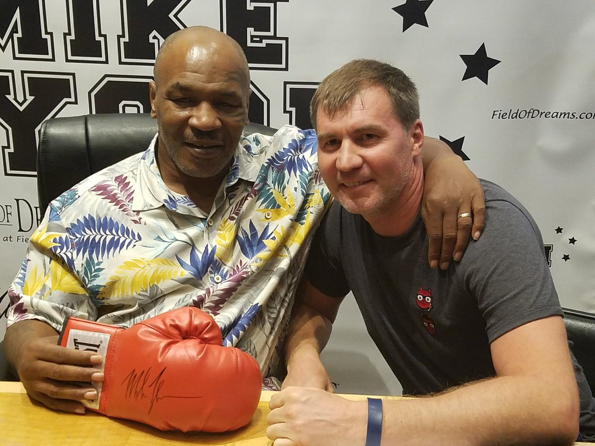 mike tyson bites holyfield ear video 0019