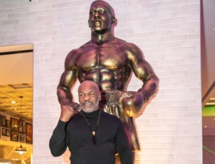 mike tyson bites holyfield ear video 0026