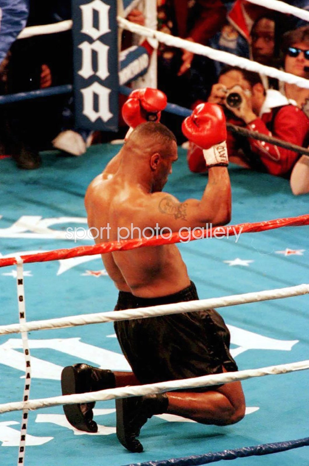 mike tyson bites holyfield ear video 0042