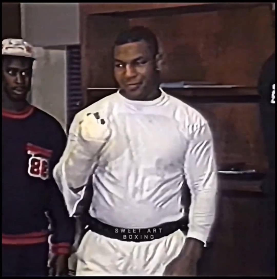 mike tyson mitch green street fight pictures 0032