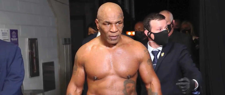 mike tyson bites holyfield ear video 0031
